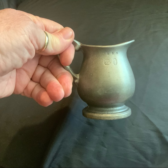Vintage from the 1960s
Beautiful small pewter pitcher in the Old Colonial style - Picture 5 of 5